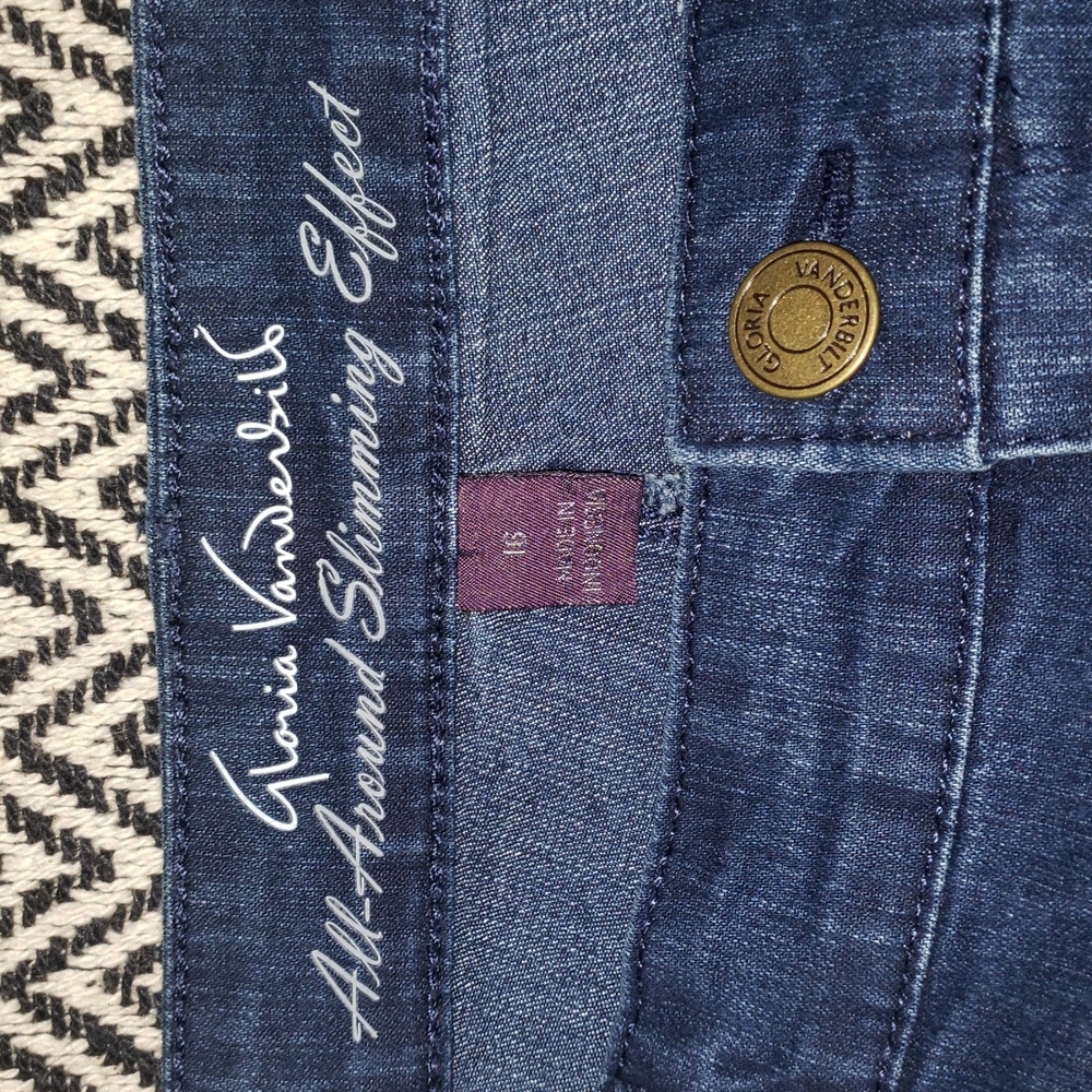 Gloria Vanderbilt | Size 16 | Capri pants